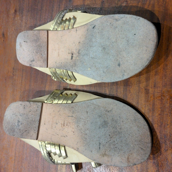 Sz 9 Figue Sandals - Picture 2 of 4